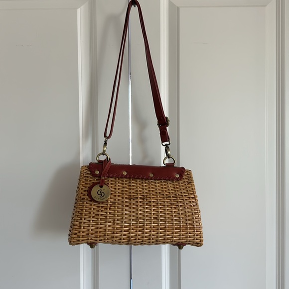 PreOwned Excellent Condition Gendhis Ratan bag with 2 straps - Picture 5 of 16